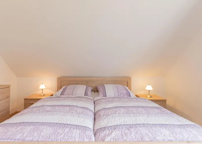 Am Walde 35177 * 黑瑟尔